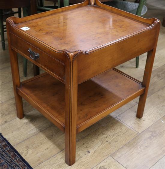 A yew wood occasional table, W.51cm
